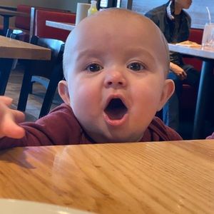 Meet your Posher, Corina